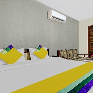 Hotel King Palace Near Cp 67 Mall Airport Road Mohali